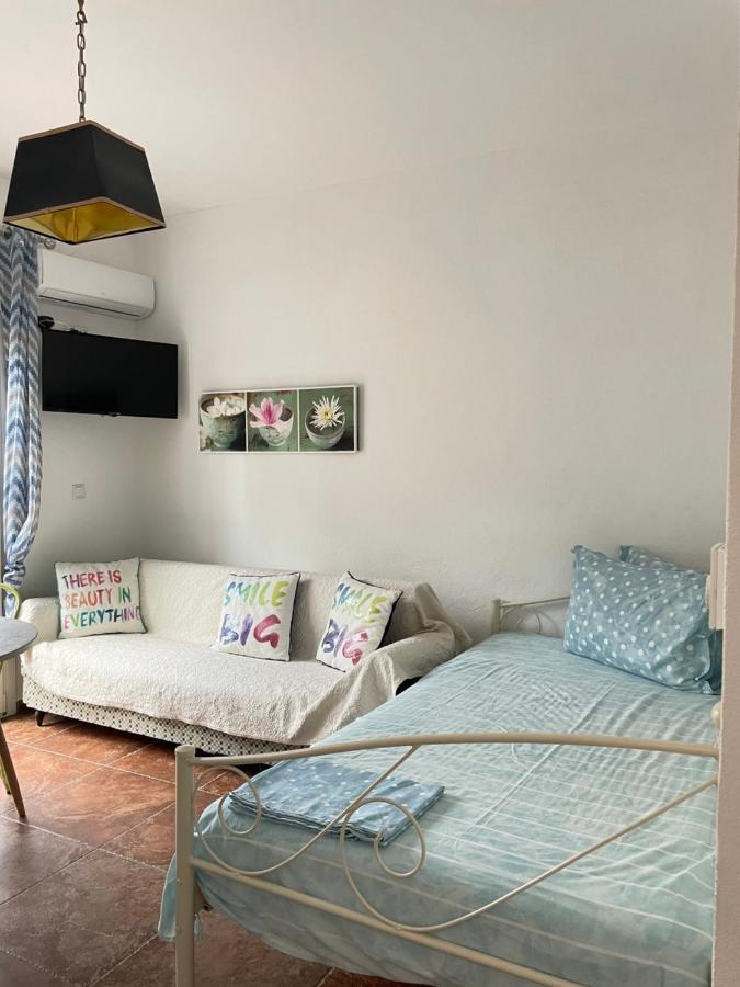 Maria Apartments ネア・カルヴァリ エクステリア 写真