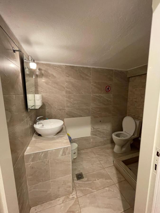 Maria Apartments ネア・カルヴァリ エクステリア 写真