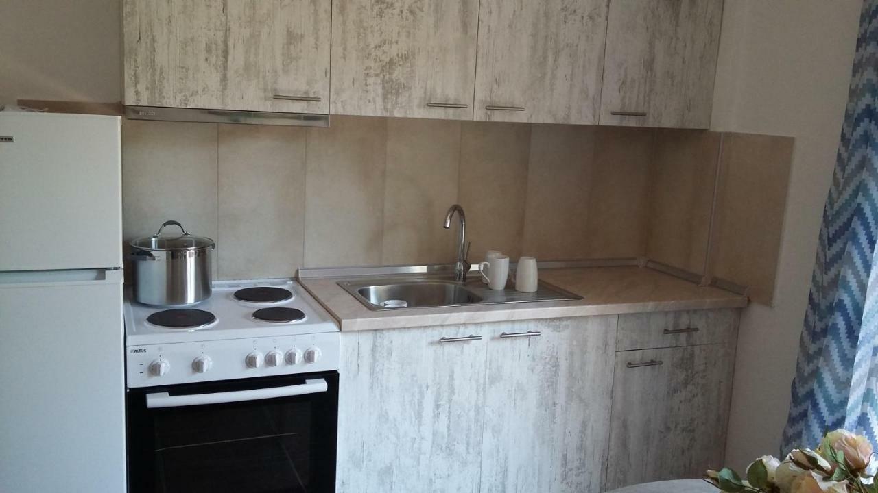 Maria Apartments ネア・カルヴァリ エクステリア 写真