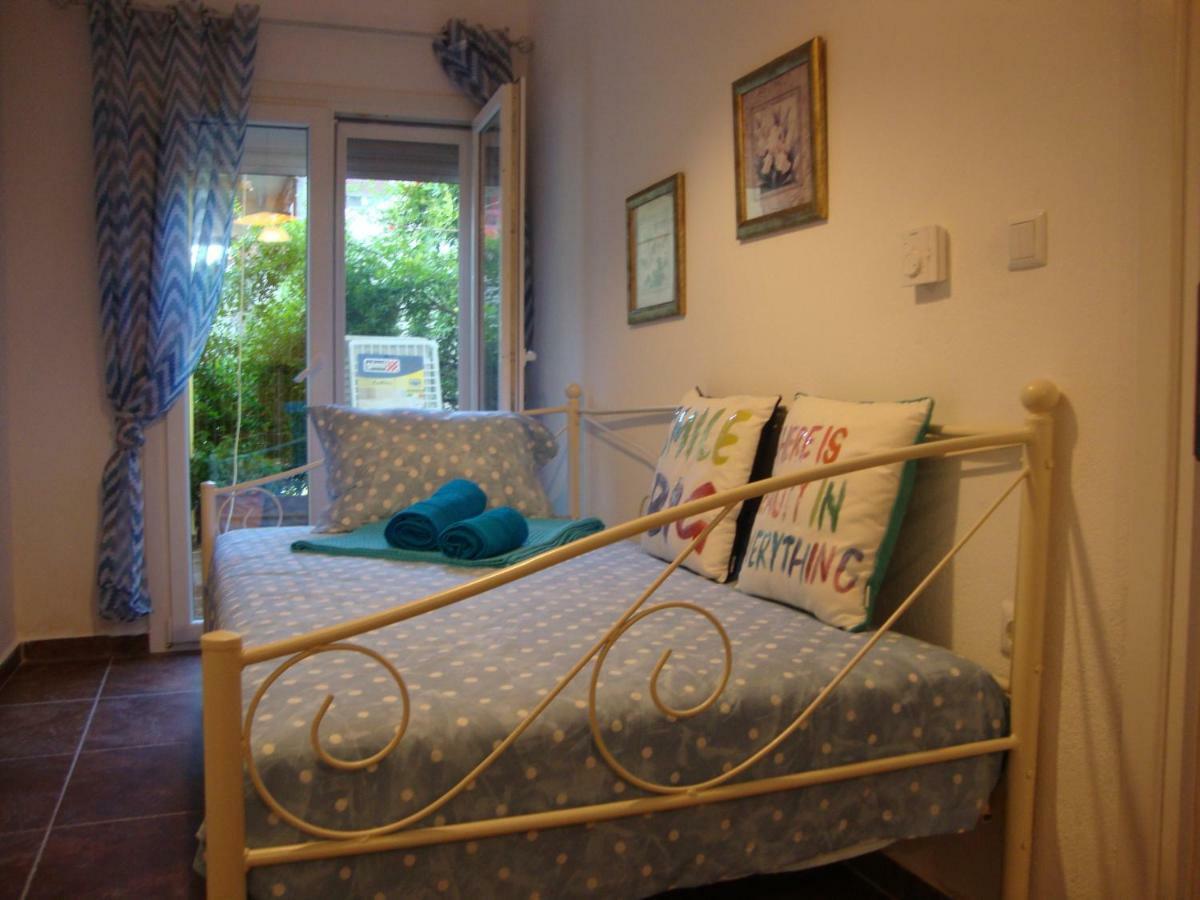Maria Apartments ネア・カルヴァリ エクステリア 写真